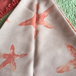 72” round flower print tablecloth with napkins